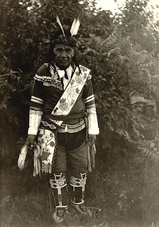 Chief Cloud Wearing a Bandolier Bag (source: Wisconsin Historical Society)