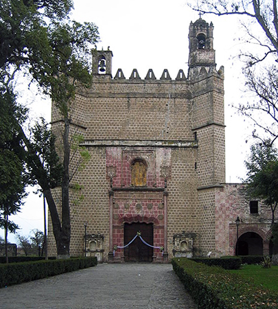 Portada del Convento Franciscano Huejotzingo, c. 1520s - 1530s, Huejotzingo, Puebla, Mexico (photo: C. Garza, CC BY-SA 2.5)