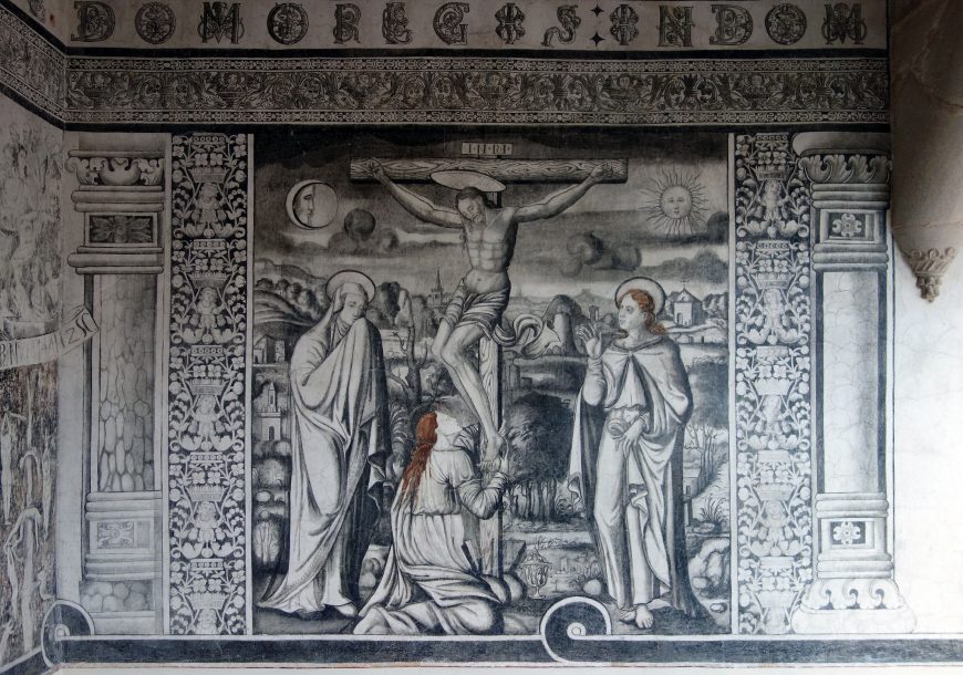 Crucifixion, San Agustín de Acolman murals, c. 1560-90, large cloister of the Ex Convento of San Agustín de Acolman (photo: Dr. Steven Zucker, CC BY-NC-SA 2.0)