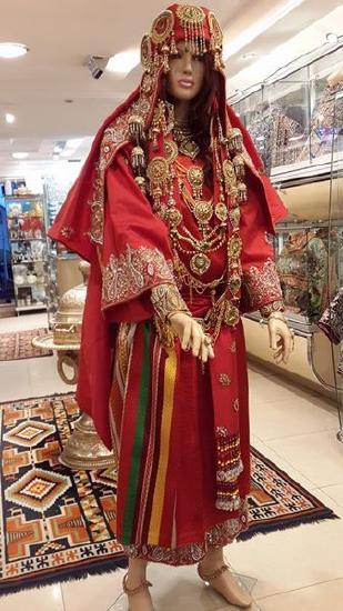 Traditional clothing for the bride Libya | Traditional outfits, Crochet  baby shoes, Fashion