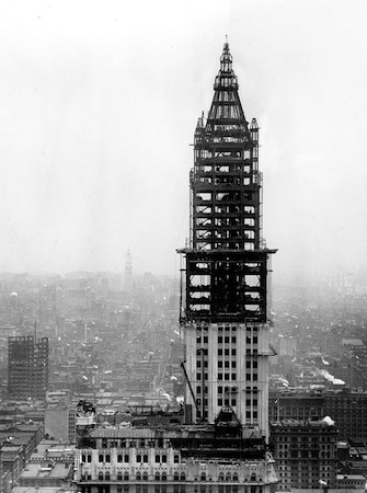 Woolworth building under construction, 1912 (photo: Bain News Service, Library of Congress)