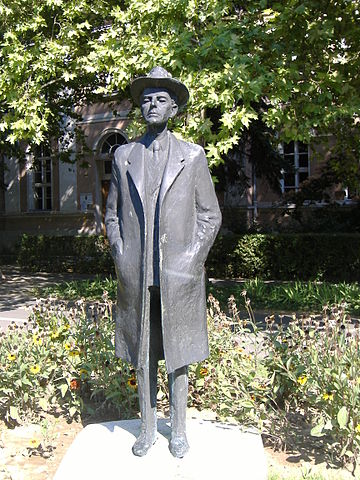 Figure 3. Statue of BartÃ³k in MakÃ³, Hungary.