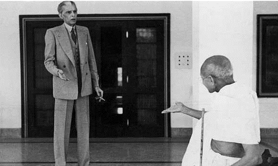Leader of the Muslim League Jinnah and Gandhi having a difference of opinion
