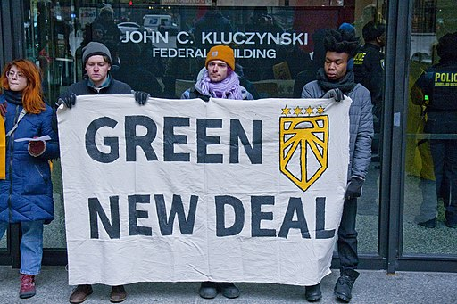 "Chicago Sunrise Movement Rallies for a Green New Deal Chicago Illinois" by Charles Edward Miller is licensed under CC BY-SA 2.0