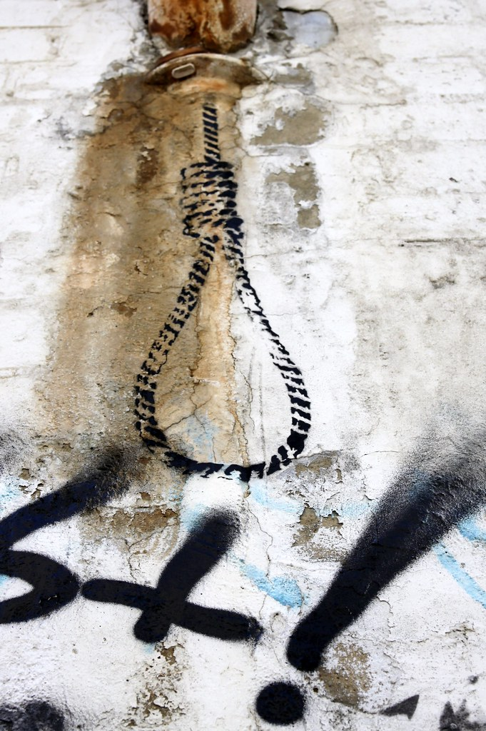 Image of a graffiti noose