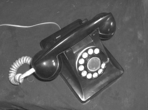Telephone-300x224.png