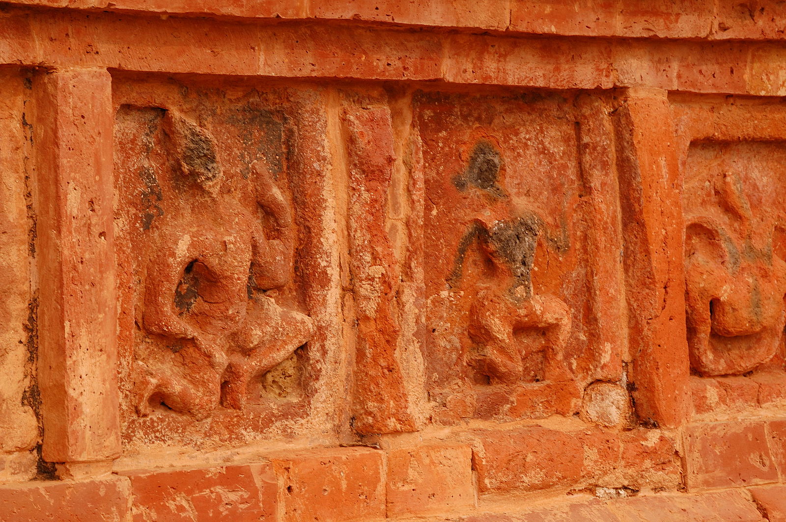 1600px-Vikramshila_wall_carvings.jpg