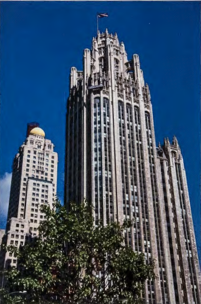 Figure 14.1: RAYMOND HOOD & JOHN MEAD HOWELLS, Chicago Tribune Building, 1925.