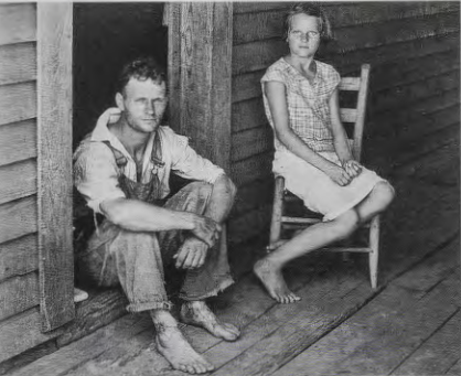 Figure 16.23: WALKER EVANS, Floyd and Lucille Burroughs, from James Agee and Walker Evans Let Us Now Praise Famous Men, 1936. Gelatin silver print, 6½ x 9⅛ in (16.5 x 23.1 cm). Library of Congress, Washington, D.C.