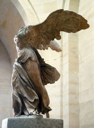 Nike (Winged Victory) of Samothrace, c. 190 B.C.E. 3.28m high, Hellenistic Period, marge, (Musée du Louvre, Paris)