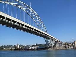 Under_Fremont_Bridge_in_Portland.jpg