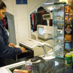 cashier making change