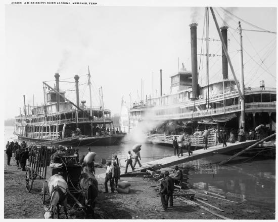 Riverboats_at_Memphis-1024x815.jpg