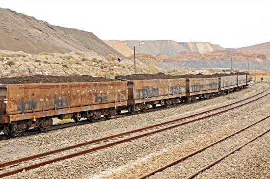 Train_loaded_with_phosphate_rock_Metlaoui_Tunisia-4298B-1024x680.jpg