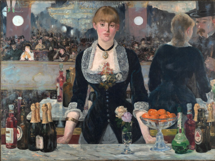 A young woman stands behind a bar. A mirror behind her reflects her customer, a man with a top hat, and the crowd behind him, who are watching some sort of trapeze act.