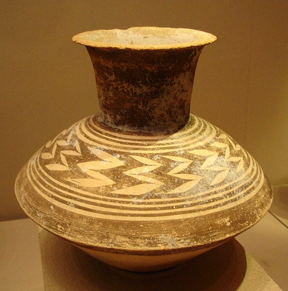 Photo depicts Ubaid-style vase.