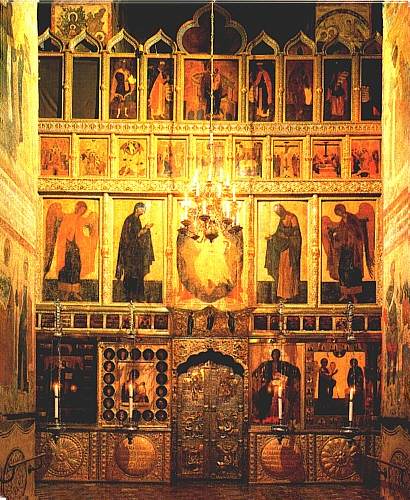 Esta foto muestra el iconostasio de la Iglesia de la Anunciación Diseñada por Teófanes el Griego.