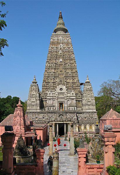 This is a current-day photo of the Mahabodhi Temple, a tall pyramidal temple built that exemplifies early Indian brick construction.