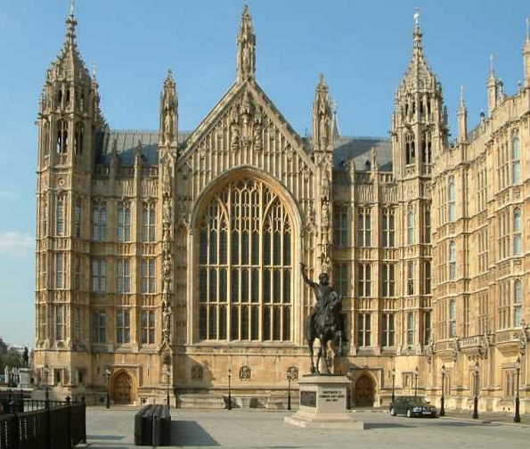 This image of the Palace of Westminster shows the characteristics of the Gothic Revival style: pointed arch, slender columns, heavily decorated surfaces.