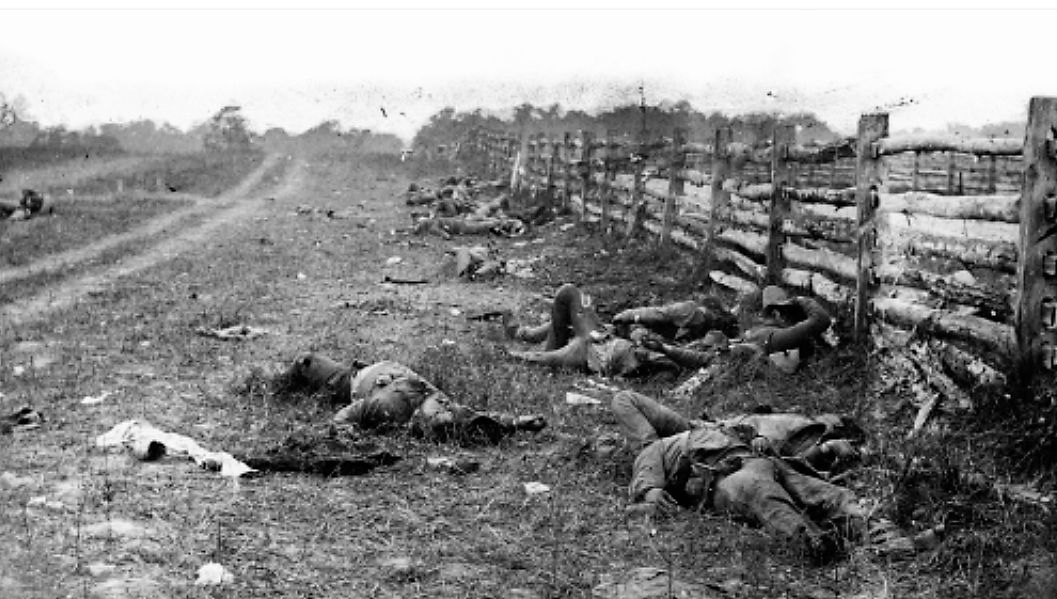 Photography captured the horrors of war as never before. Some Civil War photographers arranged the actors in their frames to capture the best picture, even repositioning bodies of dead soldiers for battlefield photos. Alexander Gardner, “[Antietam, Md. Confederate dead by a fence on the Hagerstown road],” September 1862. Library of Congress.