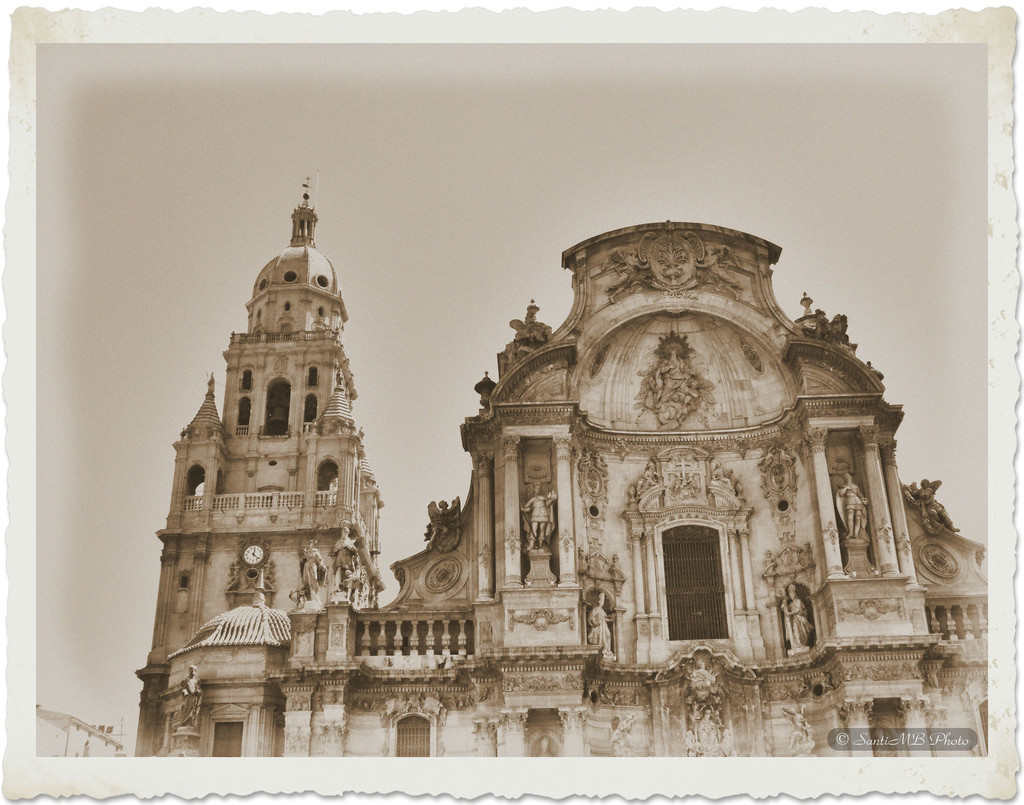 Black-and-white photo of The Cathedral Church of Saint Mary in Murcia, Spain.