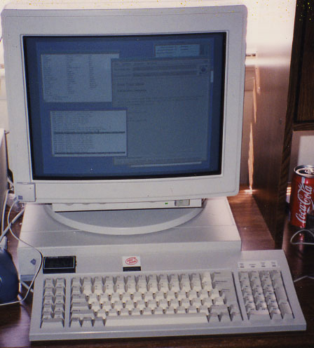 SPARCstation 1+ 25MHz SPARC 1152x900 256-color (cg6 GX accelerated) graphics Mosaic web browser and IRC client visible on screen.