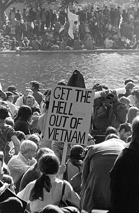 Frank Wolfe, Vietnam War protestors at the March on the Pentagon, Lyndon B. Johnson Library via Wikimedia, http://commons.wikimedia.org/wiki/File:Vietnam_War_protestors_at_the_March_on_the_Pentagon.jpg. 