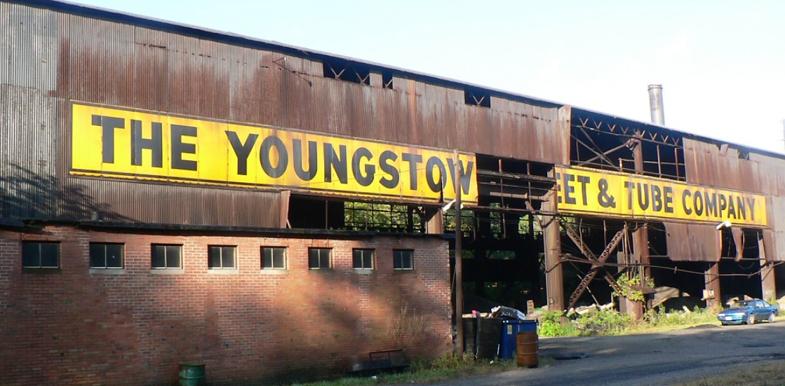 Fábrica abandonada de Youngstown, vía usuario de Flickr stu_spivack.