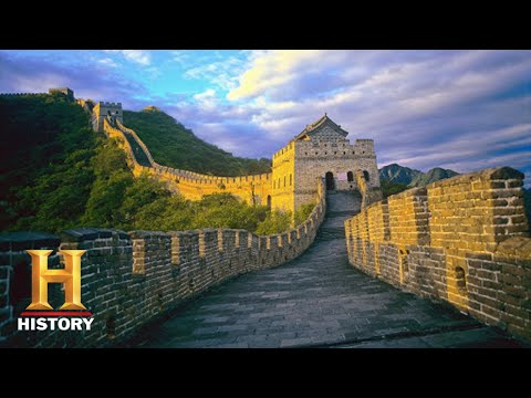 Thumbnail for the embedded element "Deconstructing History: Great Wall of China | History"