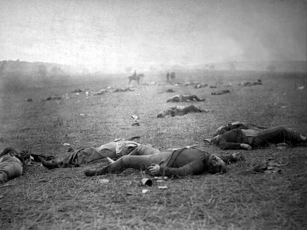 Dead Federal soldiers on the battlefield at Gettysburg