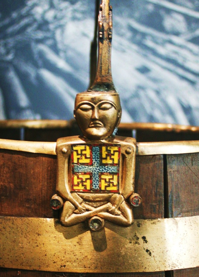 oseberg-vikingship-buddha.jpeg