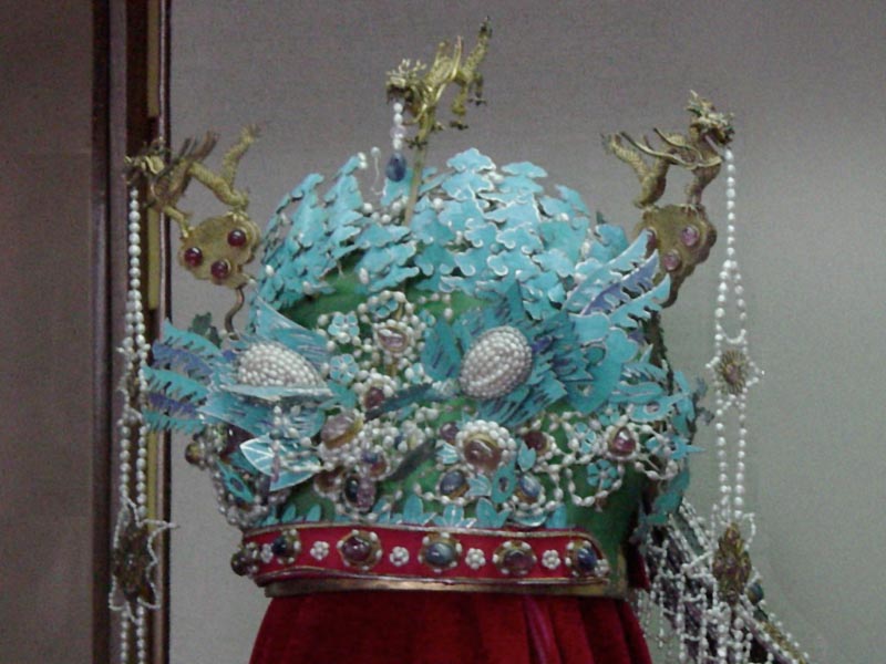 Queens Headdress made from precious metals and jewels