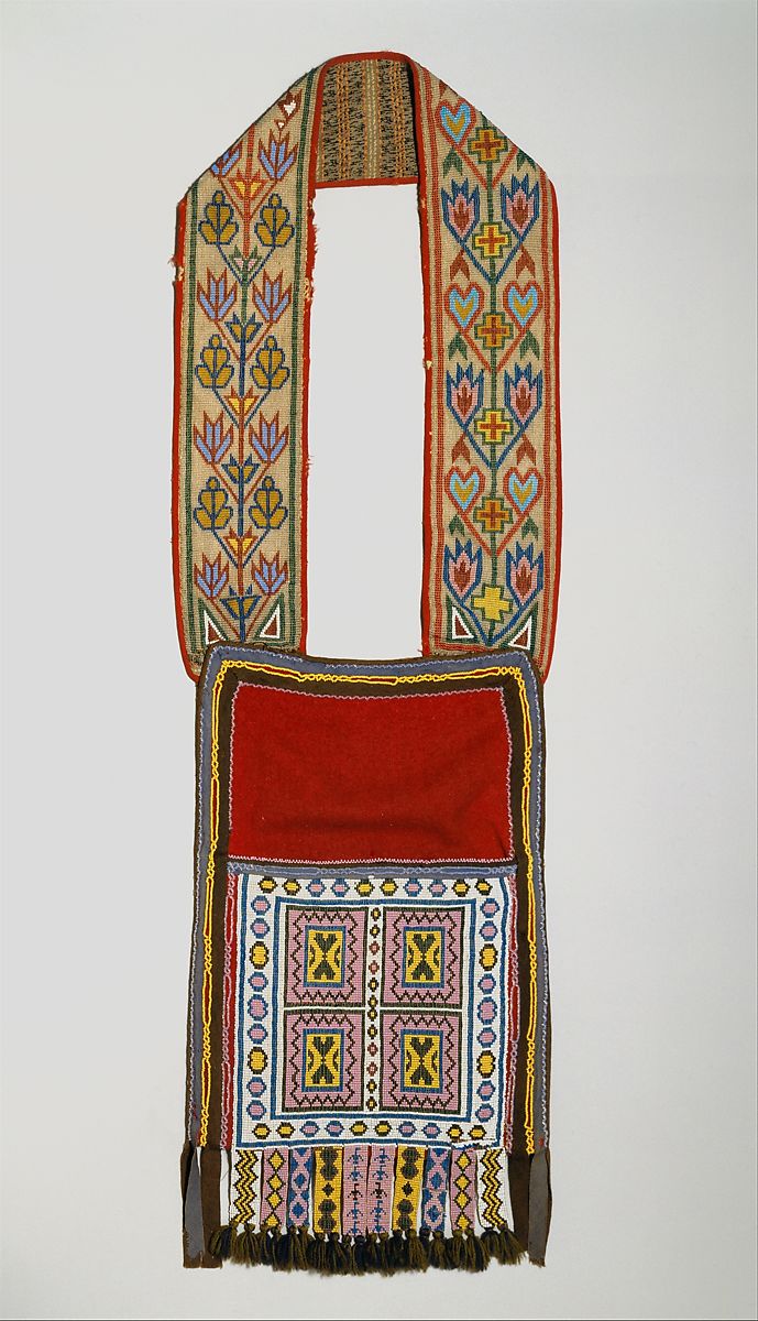 A shoulder bag made from wool and cotton woven in multiple colors