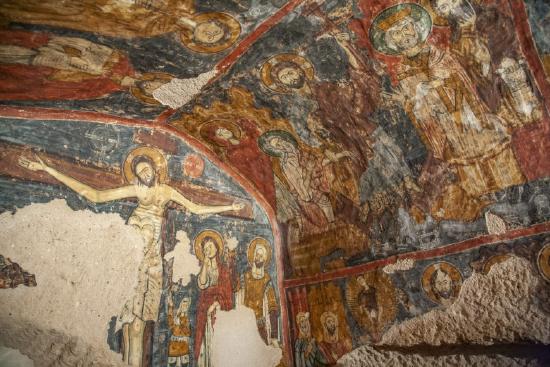 Tatlarin-Kilisesi-Church-A-north-nave-870x580.jpg