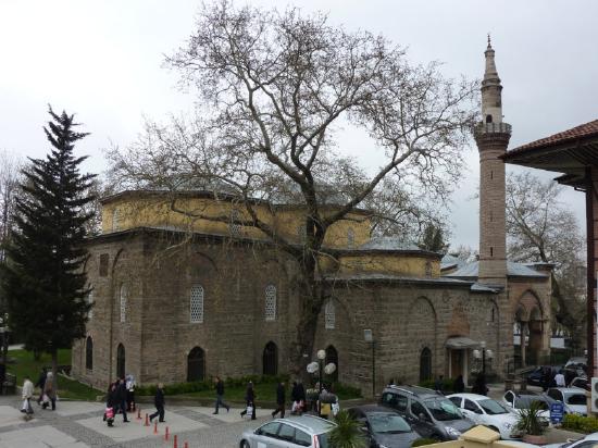 Bursa_Orhan_Gazi_Mosque-870x652.jpg