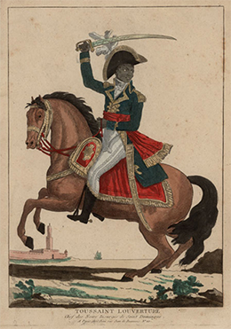 Un portrait montre Toussaint L'Ouverture, « Chef des Noirs Insurgés de Saint-Domingue » (« Chef des insurgés noirs de Saint-Domingue »), monté et armé d'un uniforme élaboré.