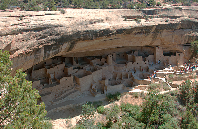 Cliff Palace, Ancestral Puebloan (antes Anasazi), 450—1300 C.E., arenisca, Parque Nacional Mesa Verde, Colorado