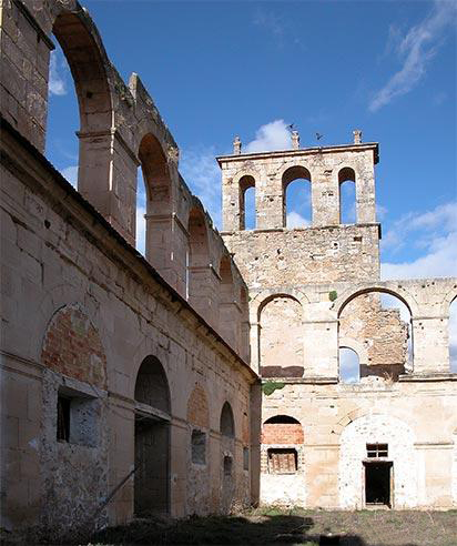 Las ruinas españolas restantes de Santa María de Ovila,