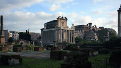 Храм Антоніно і Фаустіни (Сан-Лоренцо в Міранді)