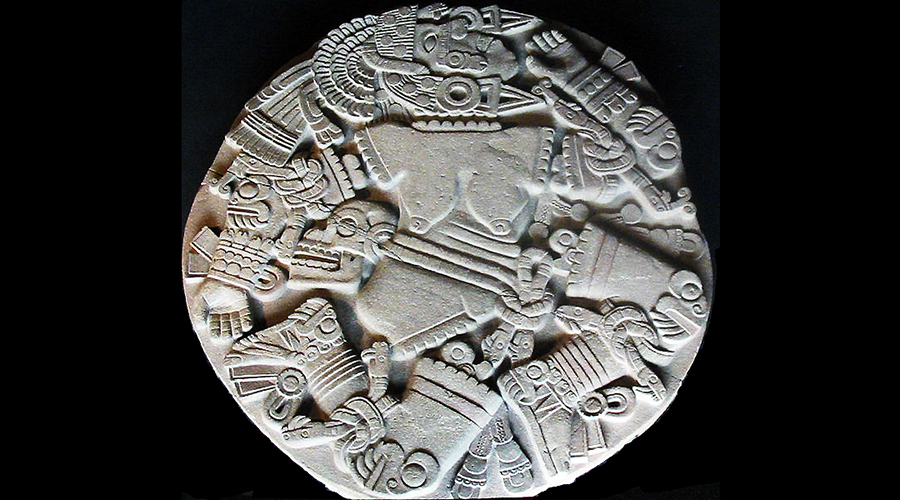 La Piedra Coyolxauhqui, c. 1500. piedra volcánica, encontrada: Templo Mayor, Tenochtitlan (Museo del Templo Mayor, Ciudad de México) (foto: Thelmadatter, dominio público)