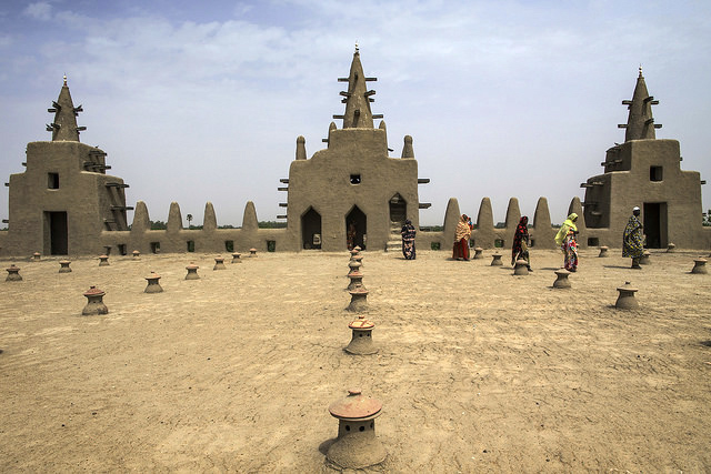 Techo (detalle), Gran Mezquita de Djenné, Mali, 1907 (foto: un_photo, CC BY-NC-ND 2.0)