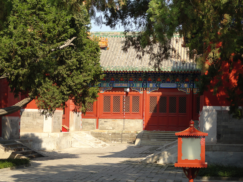 Пекінський храм Конфуція, другий за величиною конфуціанський храм в Китаї, який знаходиться на його батьківщині, місті Цюфу провінції Шаньдун, Китай.