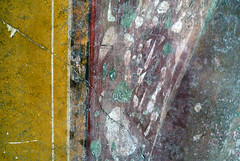 Villa of the Mysteries, Hallway marbling detail