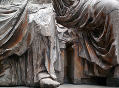 Fidias, Partenón, Escultura de frontón oriental (¿Perséfone y Demeter?)