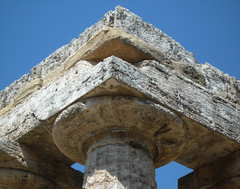 Hera I ("The Basilica") corner capital