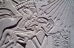 House Altar wih Akhenaten, Nefertiti and Three Daughters, detail with kiss
