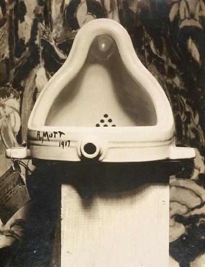 Photograph of Ducham's  "Fountain" (1917)